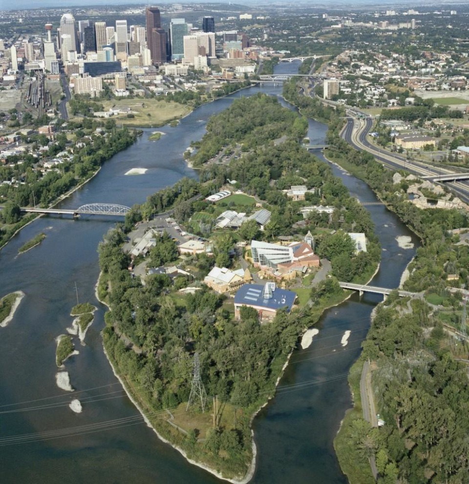 calgary-zoo-from-flood-to-flourish-L-hYFO5C