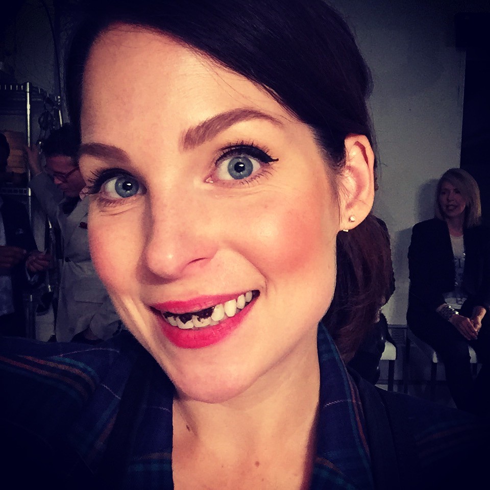 MFab_DoIHaveFoodInMyTeeth