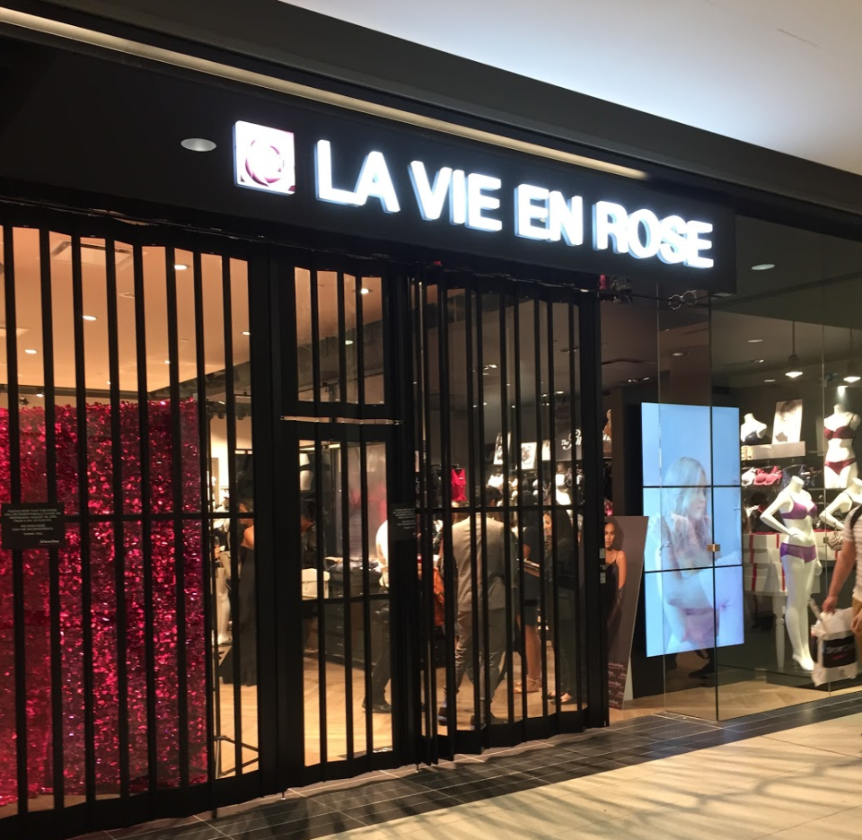 LaVieEnRose_Toronto_eaton_Centre