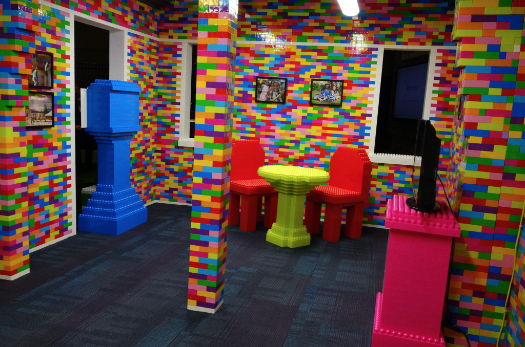 IDS16_Habitat_for_Humanity_Lego_House