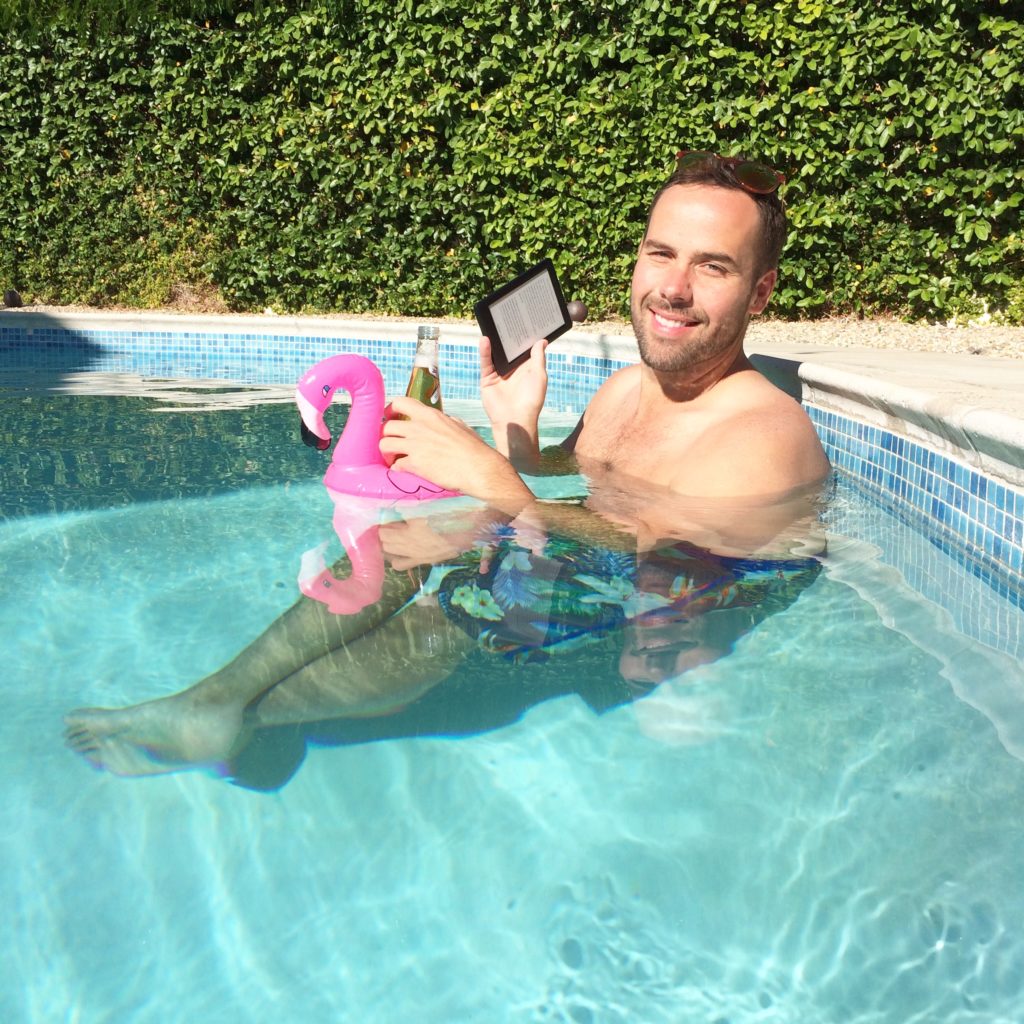 Kobo Glo HD Pool Reading Palm Springs