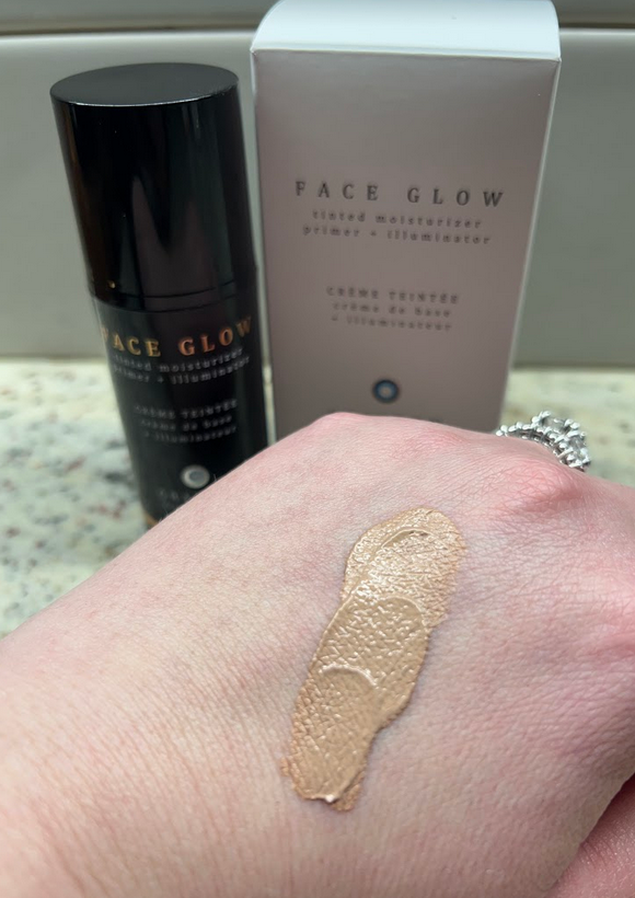 Graydon Face Glow swatch